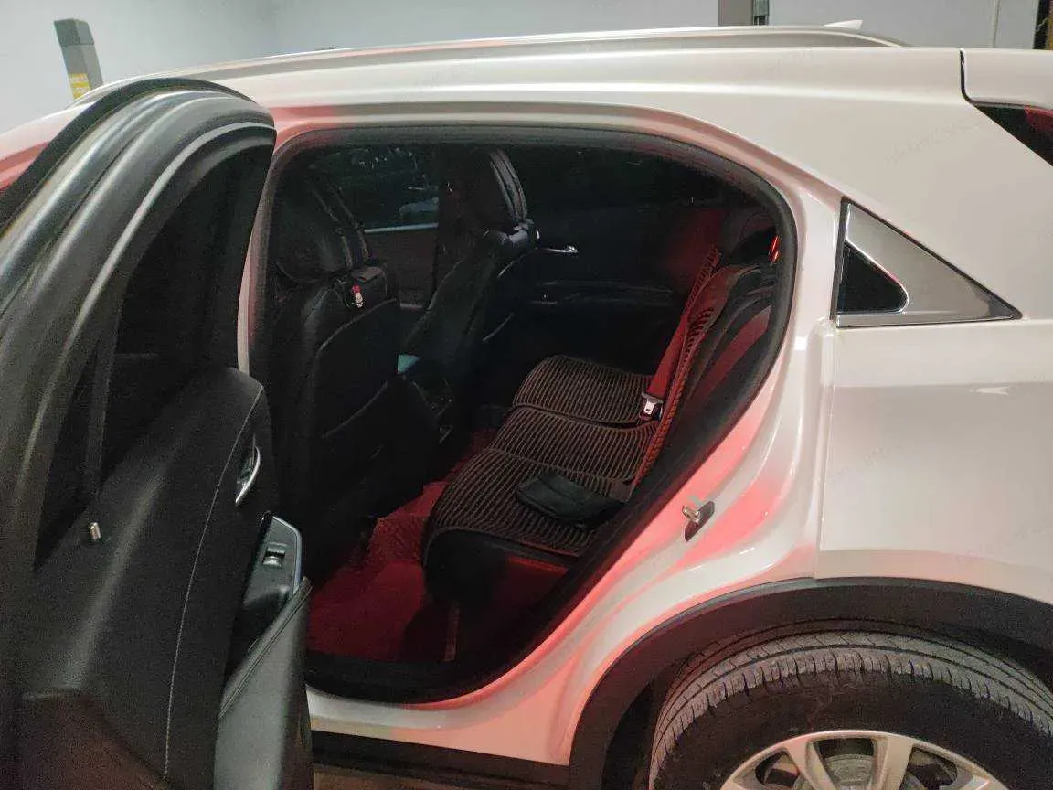 2020 Cadillac XT4 2.0T 237HP L4 9AT,autocango,china used car exporter,china ev exporter,chinese used car exporter,chinese used ev exporter