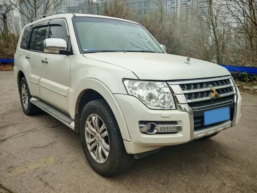 2017 Honda Jade 1.8L 141HP L4 5AT,autocango,china used car exporter,china ev exporter,chinese used car exporter,chinese used ev exporter