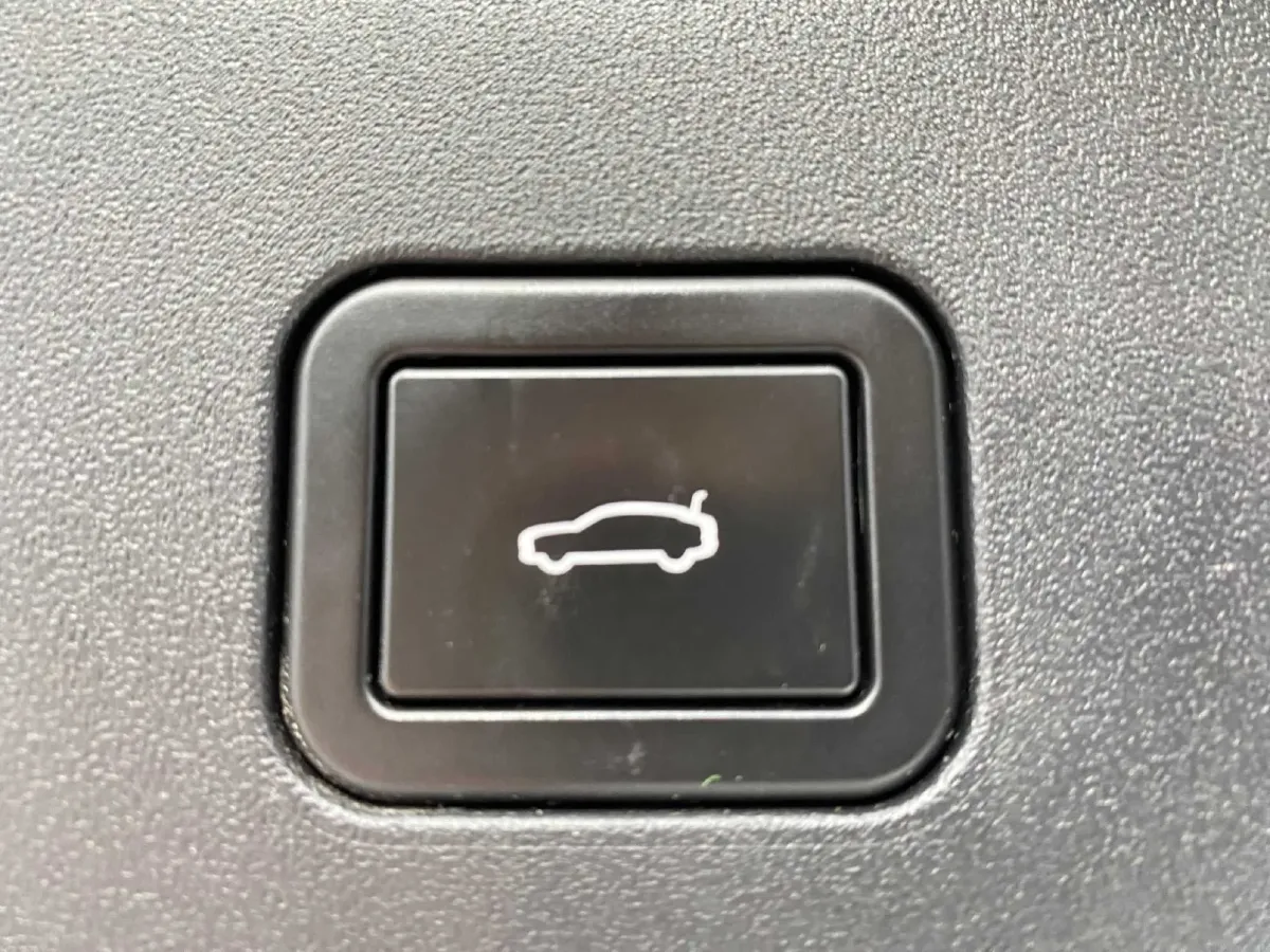 2024 Avatr 07 BEV 82.16KWH,autocango,china used car exporter,china ev exporter,chinese used car exporter,chinese used ev exporter