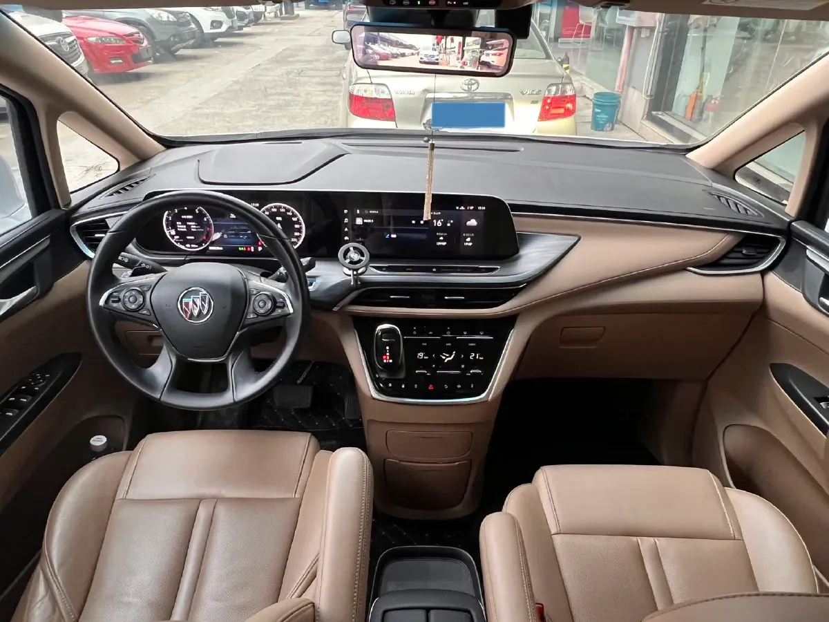 2021 Buick GL8 2.0T 237HP L4 9AT,autocango,china used car exporter,china ev exporter,chinese used car exporter,chinese used ev exporter