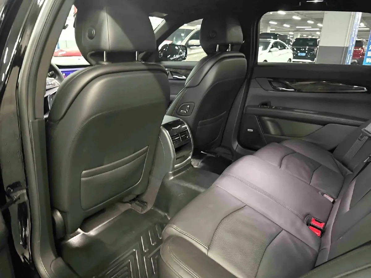 2022 Cadillac CT6 2.0T 237HP L4 10AT,autocango,china used car exporter,china ev exporter,chinese used car exporter,chinese used ev exporter