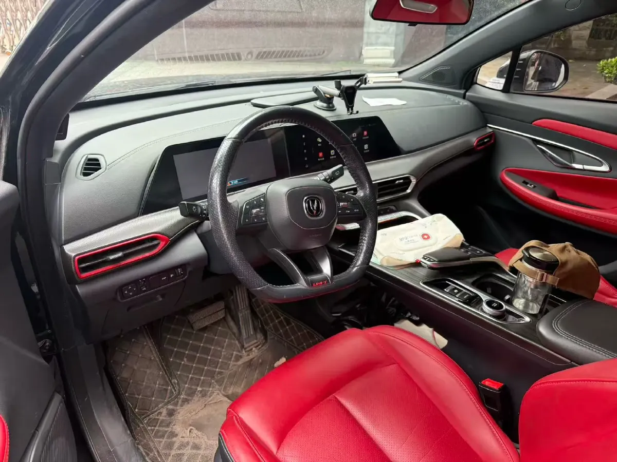 2020 ChangAn UNI-T 1.5T 180HP L4 7DCT,autocango,china used car exporter,china ev exporter,chinese used car exporter,chinese used ev exporter