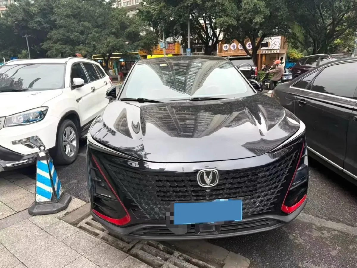 2020 ChangAn UNI-T 1.5T 180HP L4 7DCT,autocango,china used car exporter,china ev exporter,chinese used car exporter,chinese used ev exporter