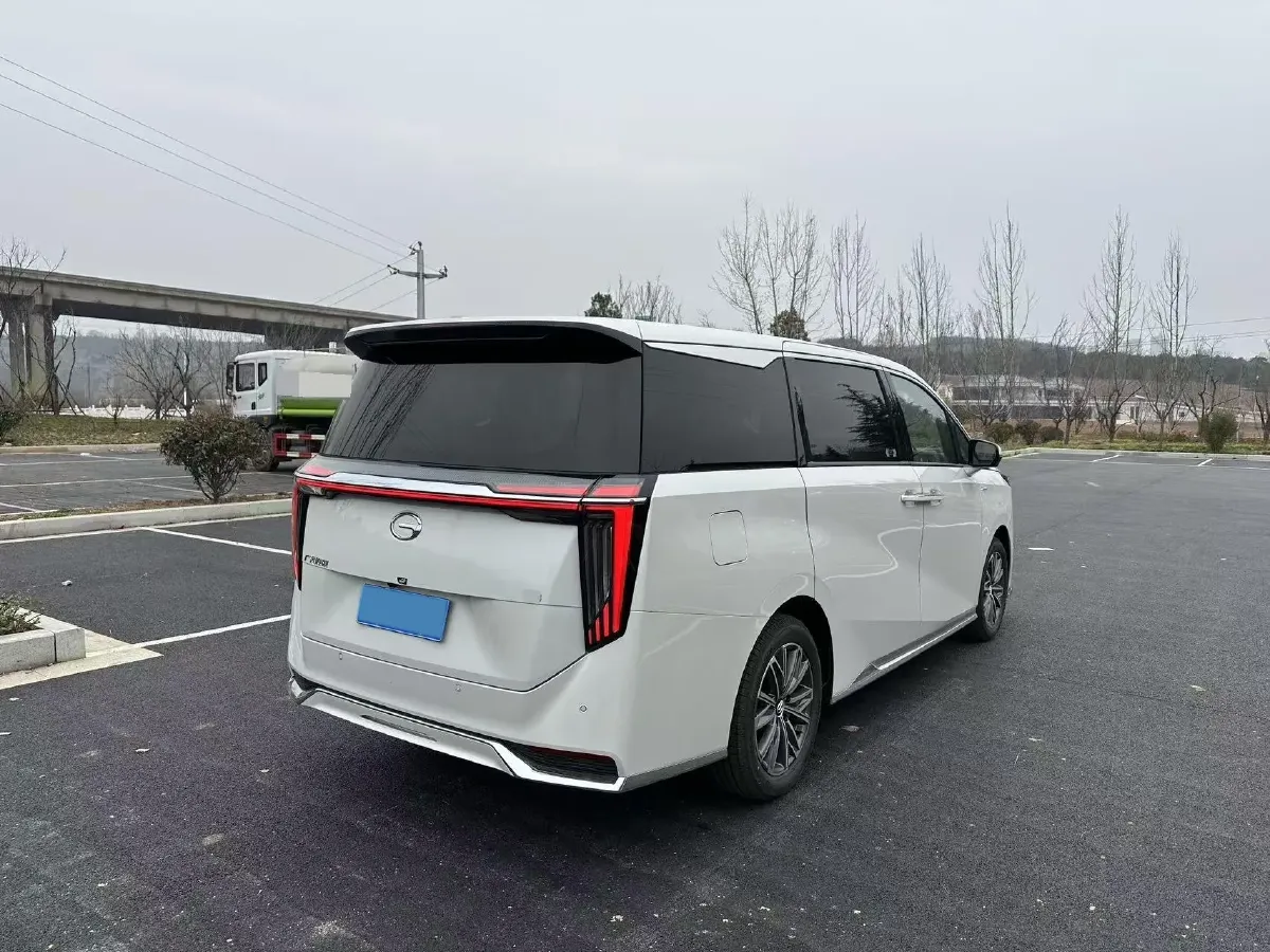 2024 GAC Trumpchi M8 2.0T 252HP L4 8AT,autocango,china used car exporter,china ev exporter,chinese used car exporter,chinese used ev exporter