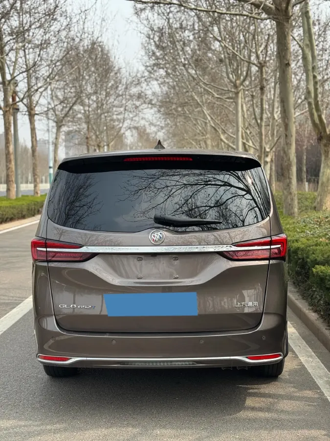 2022 Buick GL8 2.0T 237HP L4 9AT,autocango,china used car exporter,china ev exporter,chinese used car exporter,chinese used ev exporter