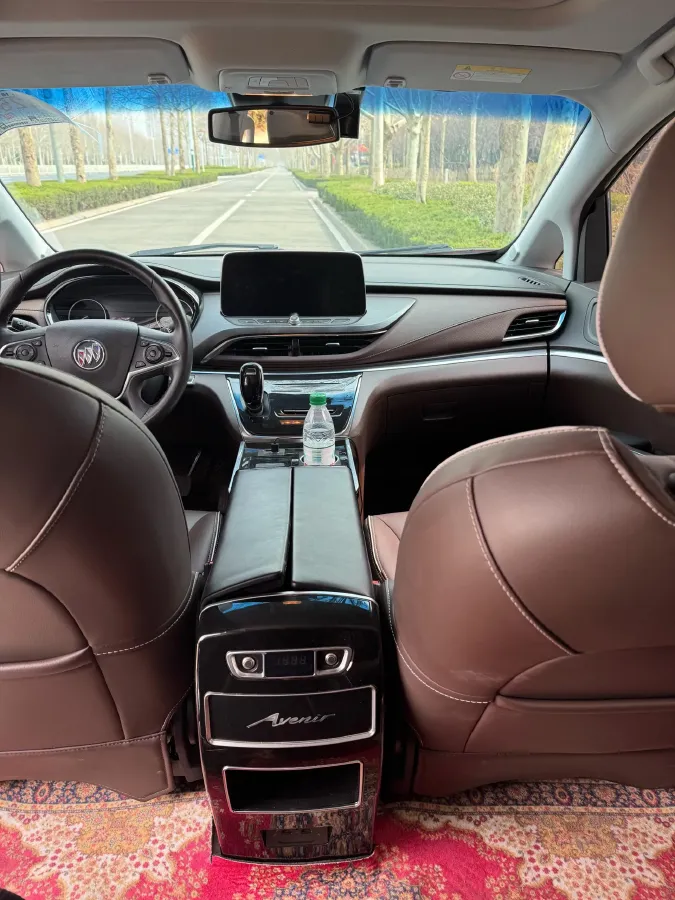 2022 Buick GL8 2.0T 237HP L4 9AT,autocango,china used car exporter,china ev exporter,chinese used car exporter,chinese used ev exporter