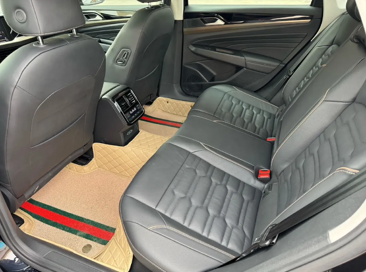 2019 Skoda Kodiak 2.0T 186HP L4 7DCT,autocango,china used car exporter,china ev exporter,chinese used car exporter,chinese used ev exporter