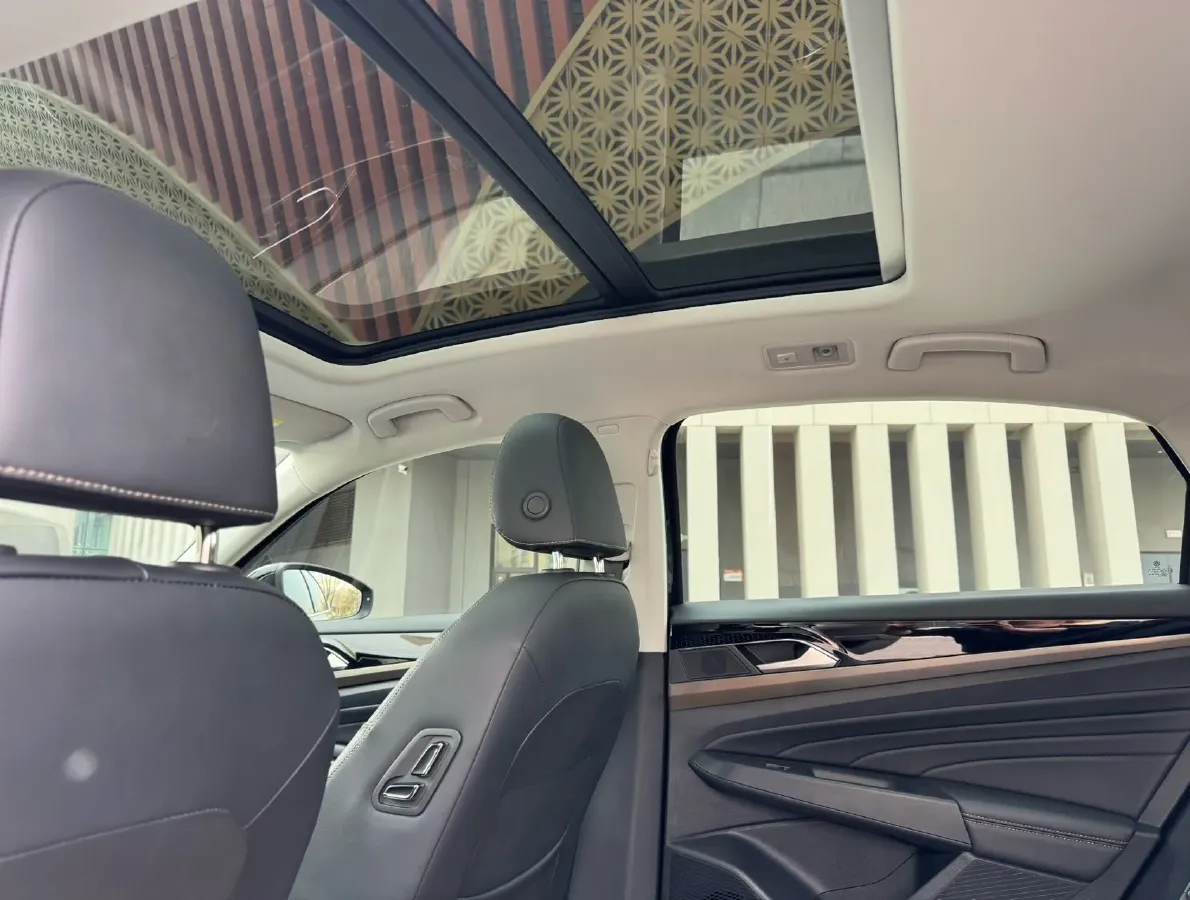 2019 Skoda Kodiak 2.0T 186HP L4 7DCT,autocango,china used car exporter,china ev exporter,chinese used car exporter,chinese used ev exporter