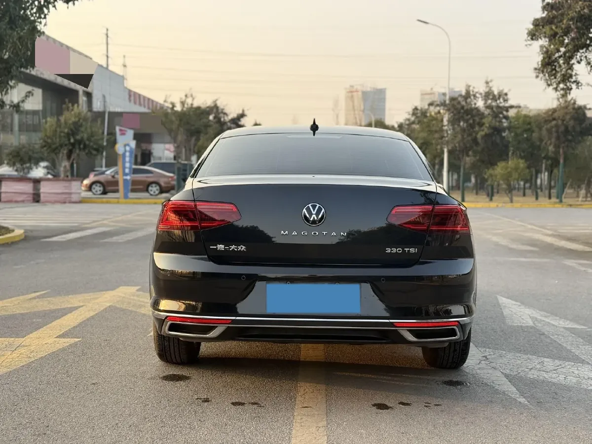 2020 Volkswagen Magotan 2.0T 186HP L4 7DCT,autocango,china used car exporter,china ev exporter,chinese used car exporter,chinese used ev exporter