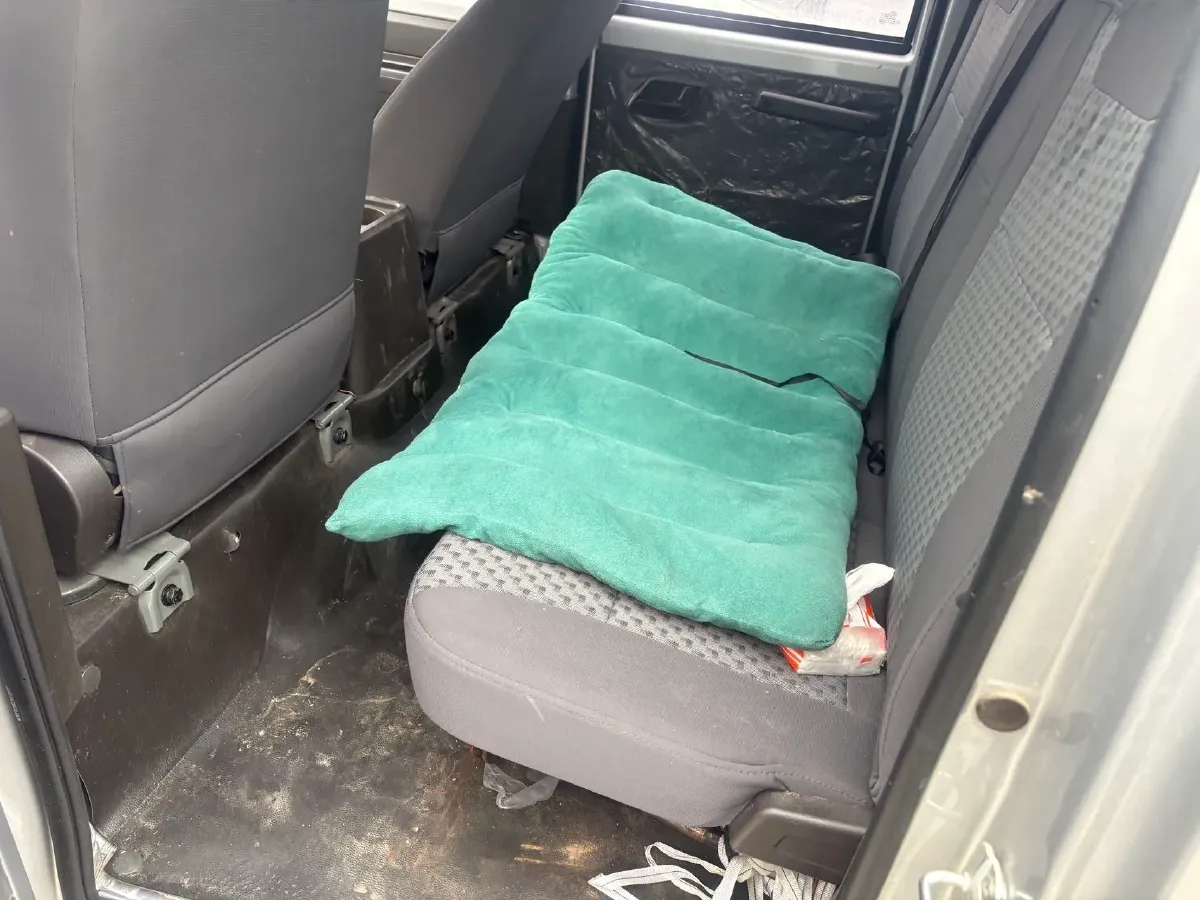 2021 WuLing RongGuang New Truck 1.8L 125HP L4 5MT,autocango,china used car exporter,china ev exporter,chinese used car exporter,chinese used ev exporter