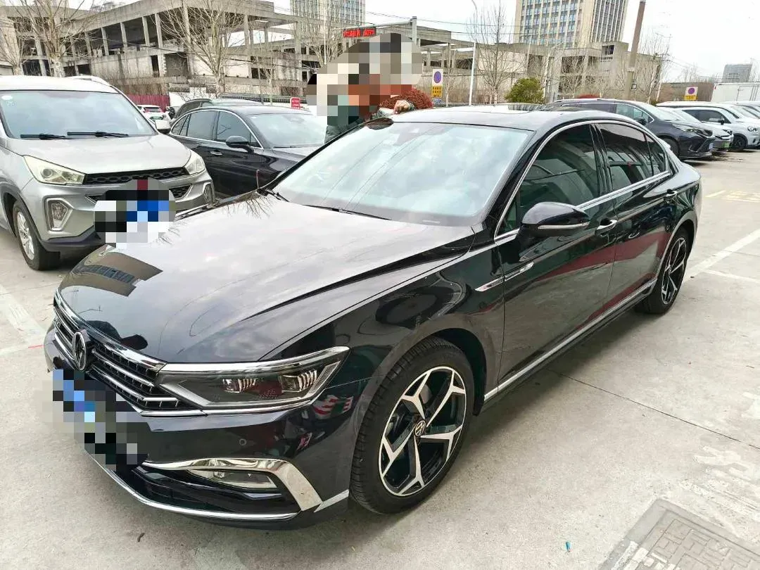 2025 Volkswagen Magotan 2.0T 186HP L4 7DCT,autocango,china used car exporter,china ev exporter,chinese used car exporter,chinese used ev exporter