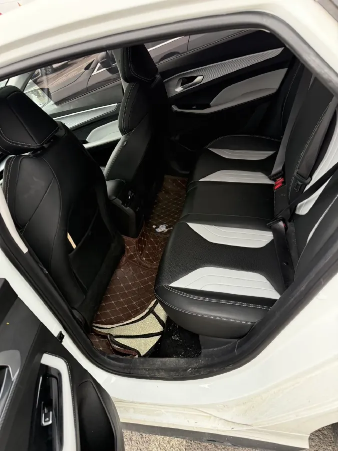 2024 Geely Binray 1.5T 181HP L4 7DCT,autocango,china used car exporter,china ev exporter,chinese used car exporter,chinese used ev exporter