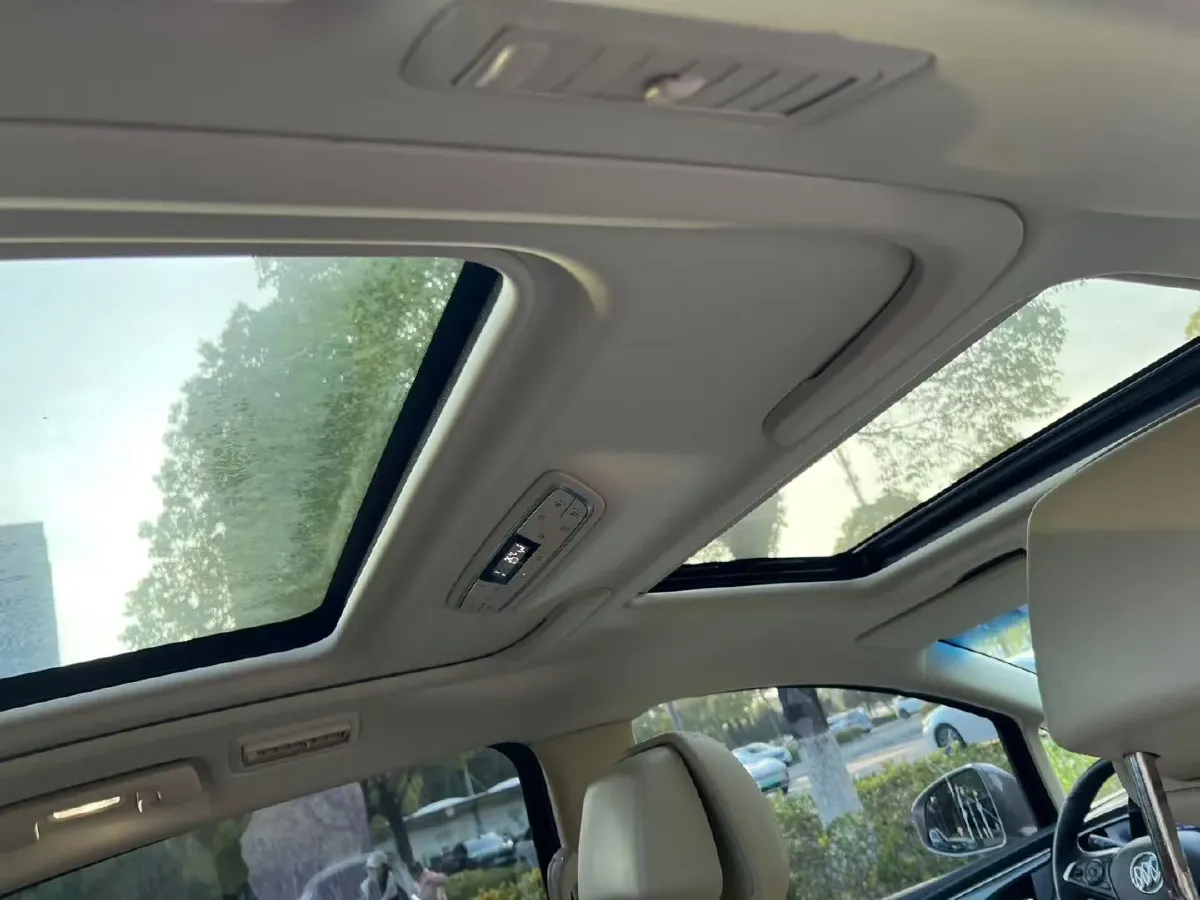 2023 Buick GL8 2.0T 237HP L4 9AT,autocango,china used car exporter,china ev exporter,chinese used car exporter,chinese used ev exporter