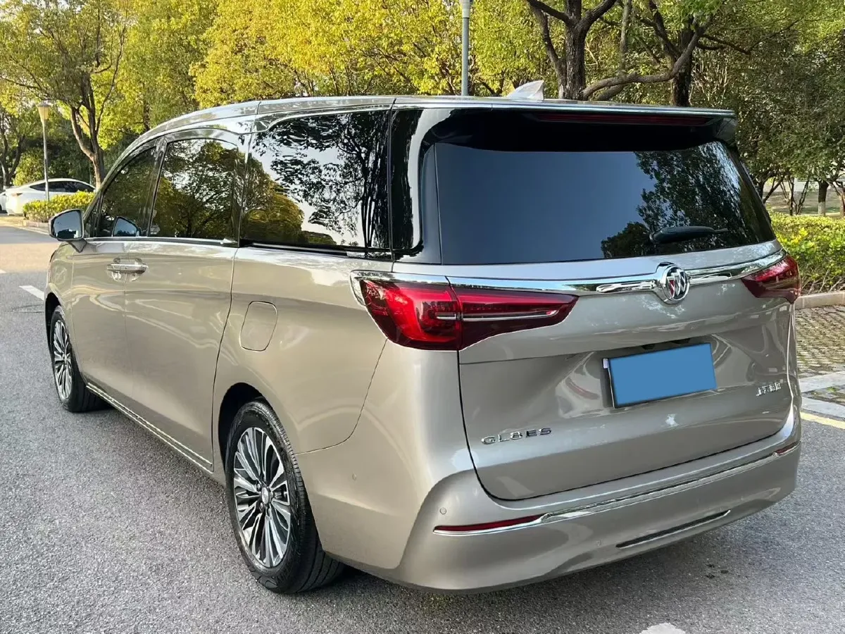 2023 Buick GL8 2.0T 237HP L4 9AT,autocango,china used car exporter,china ev exporter,chinese used car exporter,chinese used ev exporter