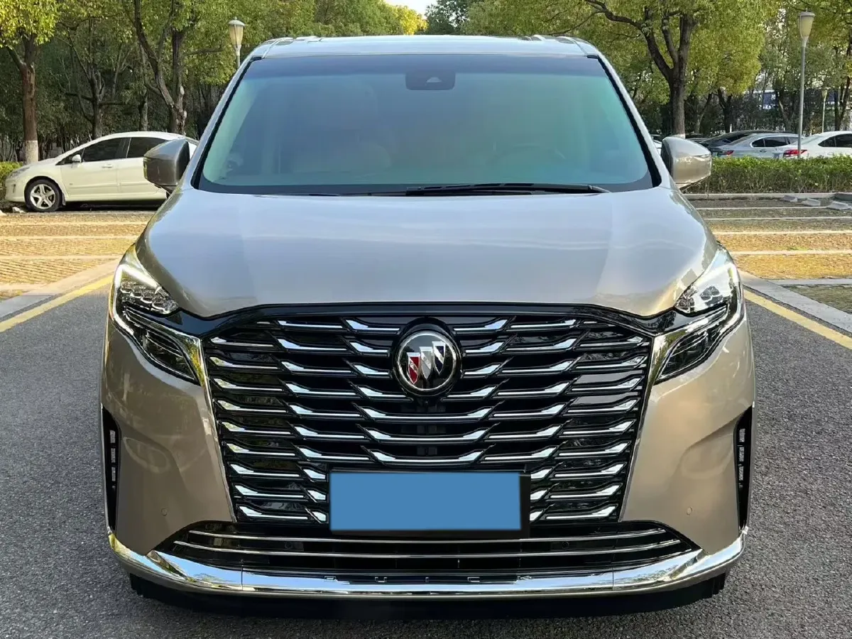 2023 Buick GL8 2.0T 237HP L4 9AT,autocango,china used car exporter,china ev exporter,chinese used car exporter,chinese used ev exporter