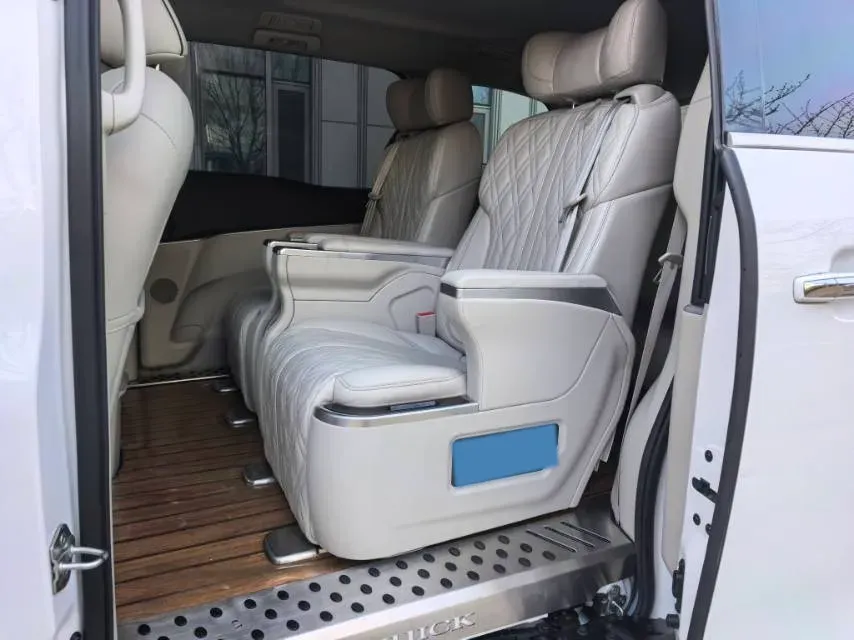 2022 Buick GL8 2.0T 237HP L4 9AT,autocango,china used car exporter,china ev exporter,chinese used car exporter,chinese used ev exporter