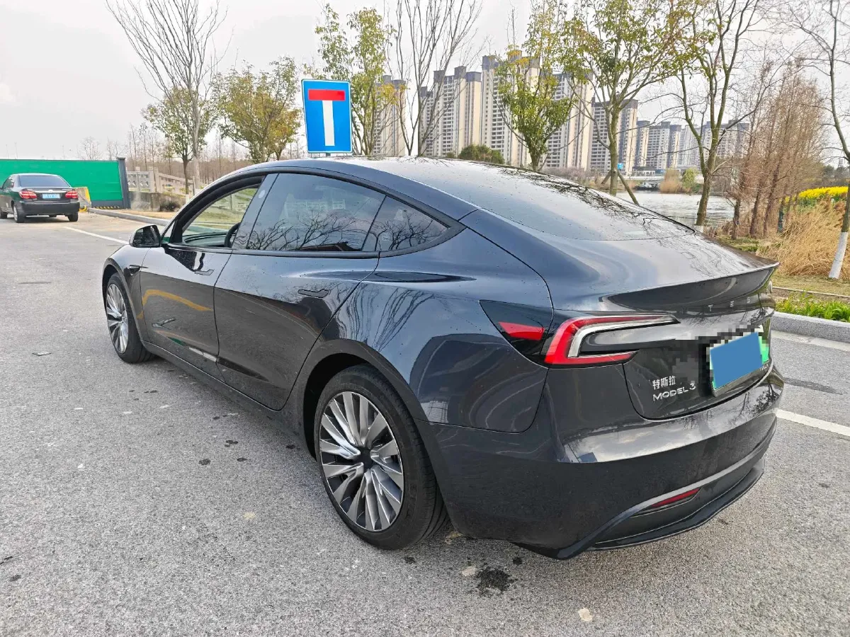 2025 Tesla Model 3 BEV 62.5KWH,autocango,china used car exporter,china ev exporter,chinese used car exporter,chinese used ev exporter