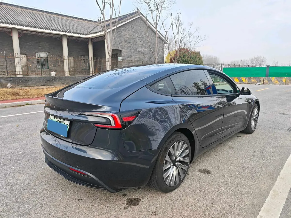 2025 Tesla Model 3 BEV 62.5KWH,autocango,china used car exporter,china ev exporter,chinese used car exporter,chinese used ev exporter
