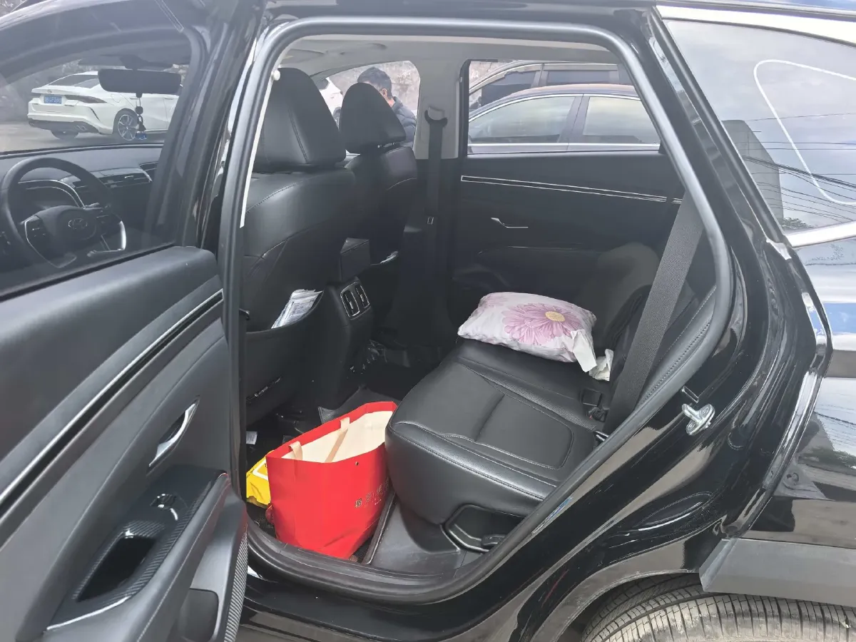 2023 Hyundai Tucson 1.5T 200HP L4 8AT,autocango,china used car exporter,china ev exporter,chinese used car exporter,chinese used ev exporter