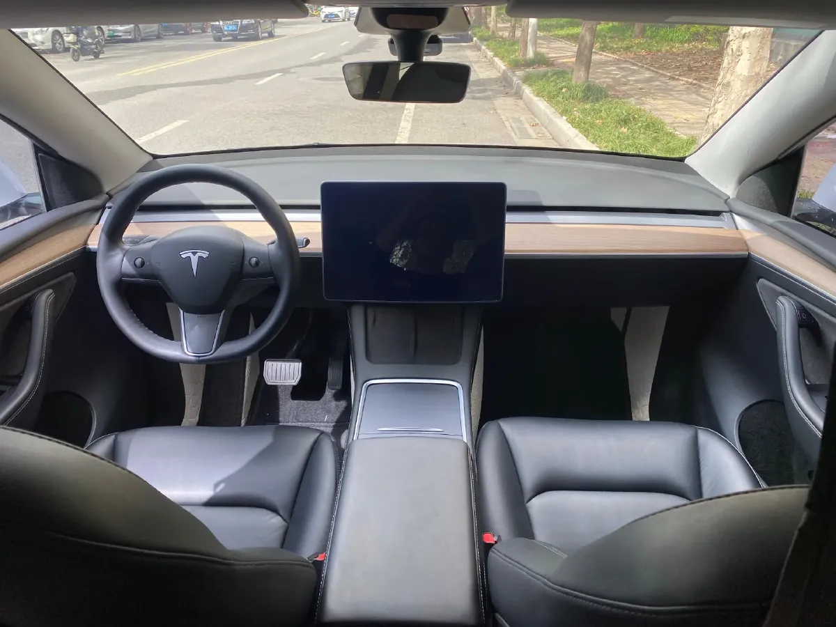 2022 Tesla Model Y BEV 60KWH,autocango,china used car exporter,china ev exporter,chinese used car exporter,chinese used ev exporter
