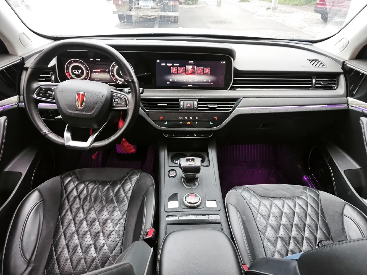 2019 HongQi HS5 2.0T 224HP L4 6AT,autocango,china used car exporter,china ev exporter,chinese used car exporter,chinese used ev exporter