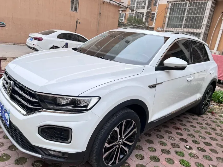 2021 Volkswagen T-Roc 1.4T 150HP L4 7DCT,autocango,china used car exporter,china ev exporter,chinese used car exporter,chinese used ev exporter