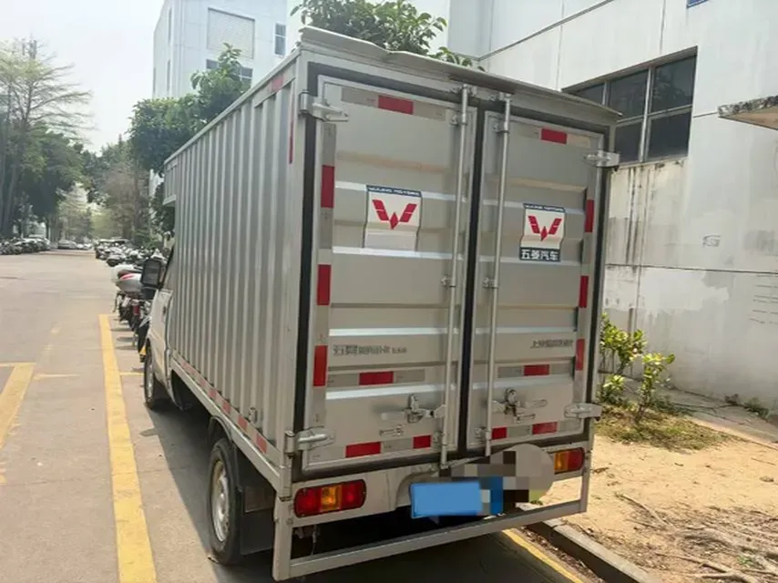 2021 WuLing RongGuang Mini Truck 1.5L 99HP L4 5MT,autocango,china used car exporter,china ev exporter,chinese used car exporter,chinese used ev exporter