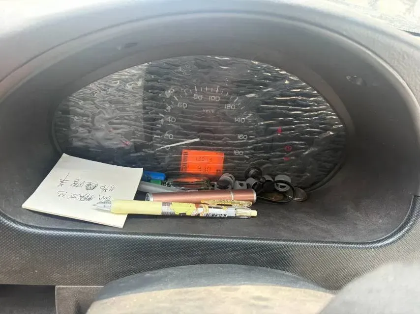 2021 WuLing RongGuang Mini Truck 1.5L 99HP L4 5MT,autocango,china used car exporter,china ev exporter,chinese used car exporter,chinese used ev exporter