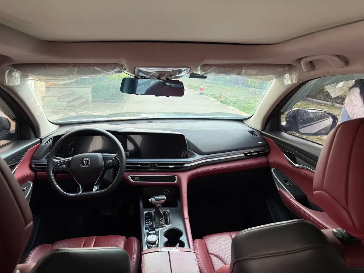 2021 ChangAn CS75 Plus 1.5T 178HP L4 6AT,autocango,china used car exporter,china ev exporter,chinese used car exporter,chinese used ev exporter