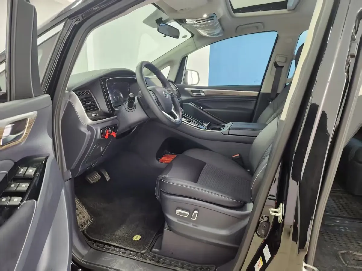 2023 GAC Trumpchi M8 2.0T 252HP L4 8AT,autocango,china used car exporter,china ev exporter,chinese used car exporter,chinese used ev exporter