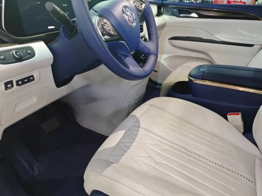 2022 Buick GL8 2.0T 237HP L4 9AT,autocango,china used car exporter,china ev exporter,chinese used car exporter,chinese used ev exporter