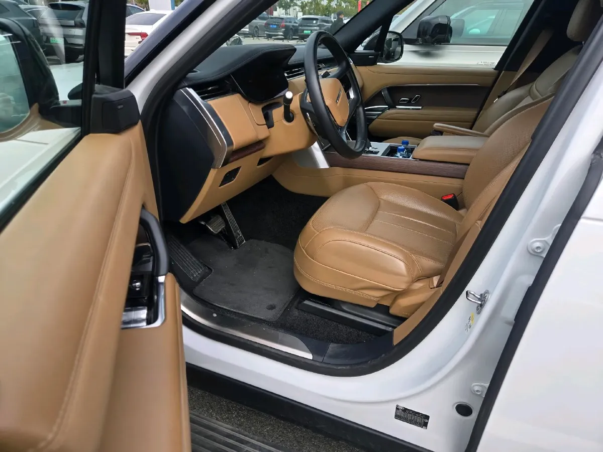 2024 Land Rover Range Rover 3.0T 400HP L6 8AT,autocango,china used car exporter,china ev exporter,chinese used car exporter,chinese used ev exporter