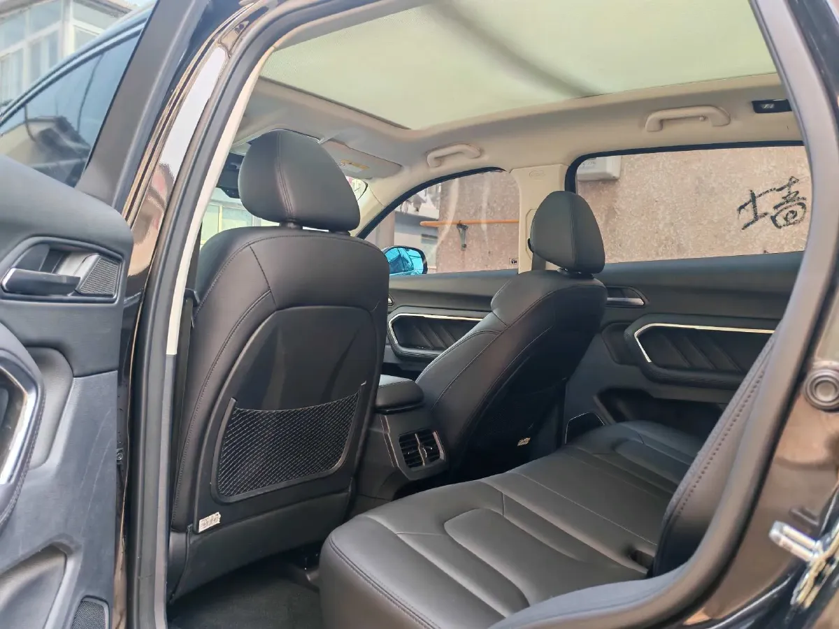 2017 Haval H6 1.5T 169HP L4 7DCT,autocango,china used car exporter,china ev exporter,chinese used car exporter,chinese used ev exporter