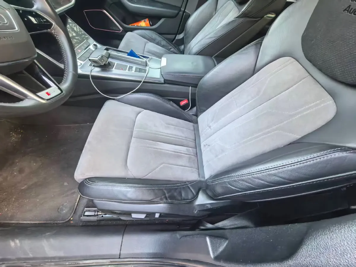 2020 Audi A6L 2.0T 224HP L4 7DCT,autocango,china used car exporter,china ev exporter,chinese used car exporter,chinese used ev exporter