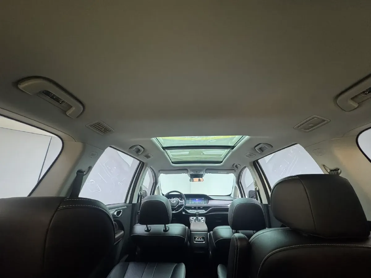 2021 GAC Trumpchi M6 1.5T 169HP L4 7DCT,autocango,china used car exporter,china ev exporter,chinese used car exporter,chinese used ev exporter