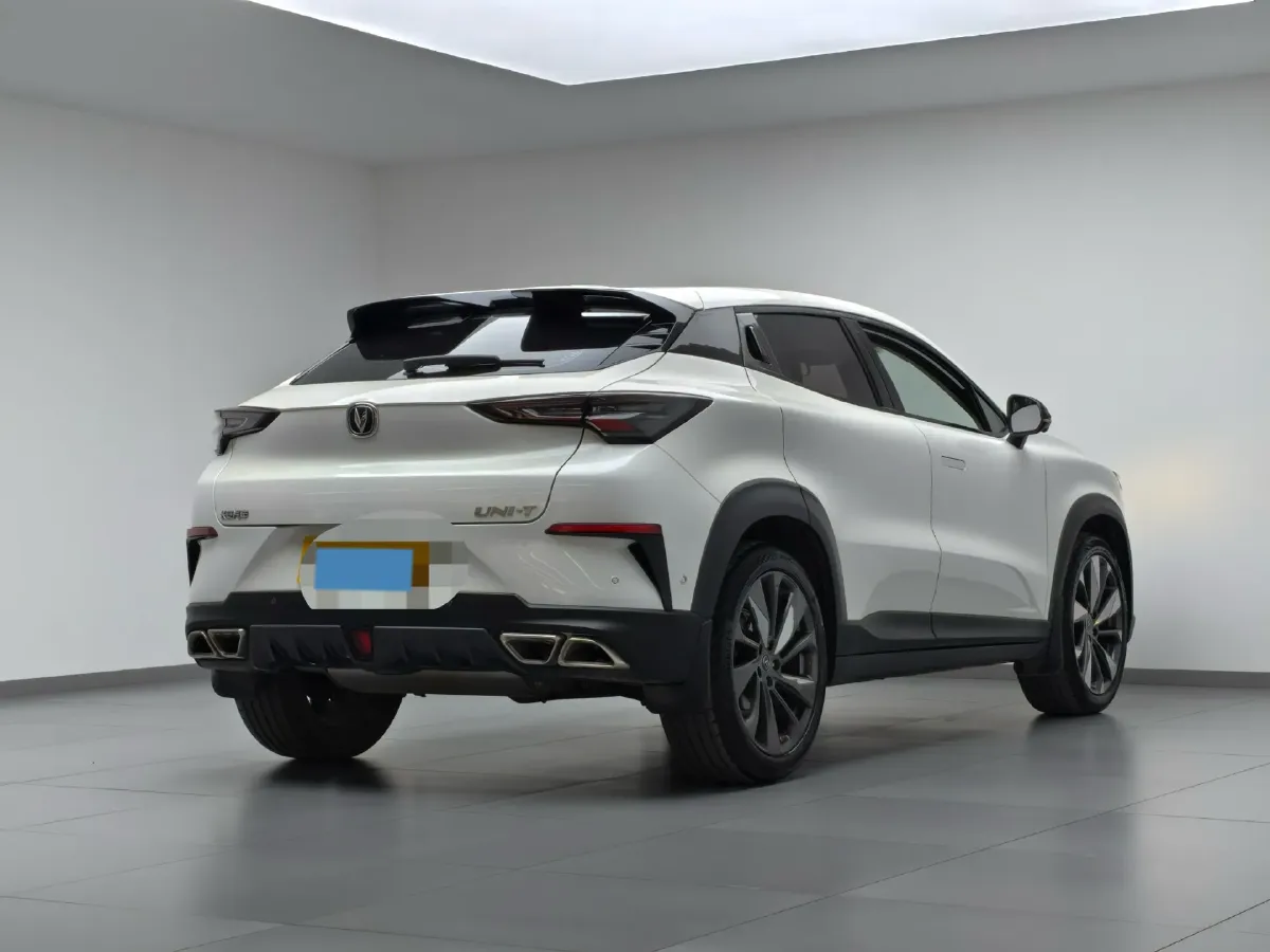 2020 ChangAn UNI-T 1.5T 180HP L4 7DCT,autocango,china used car exporter,china ev exporter,chinese used car exporter,chinese used ev exporter