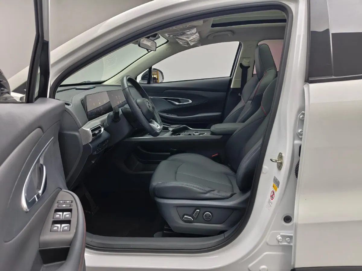 2020 ChangAn UNI-T 1.5T 180HP L4 7DCT,autocango,china used car exporter,china ev exporter,chinese used car exporter,chinese used ev exporter