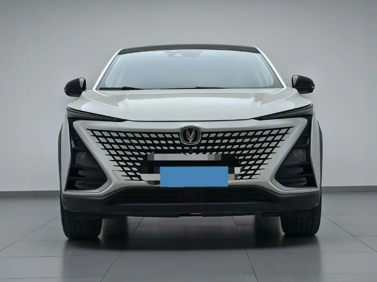 2020 ChangAn UNI-T 1.5T 180HP L4 7DCT,autocango,china used car exporter,china ev exporter,chinese used car exporter,chinese used ev exporter