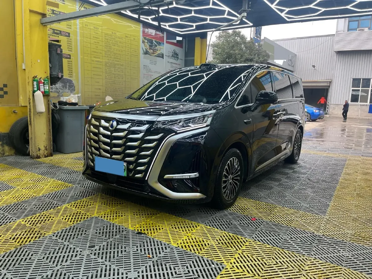 2025 Denza D9 1.5T 156HP L4 E-CVT PHEV 40KWH,autocango,china used car exporter,china ev exporter,chinese used car exporter,chinese used ev exporter