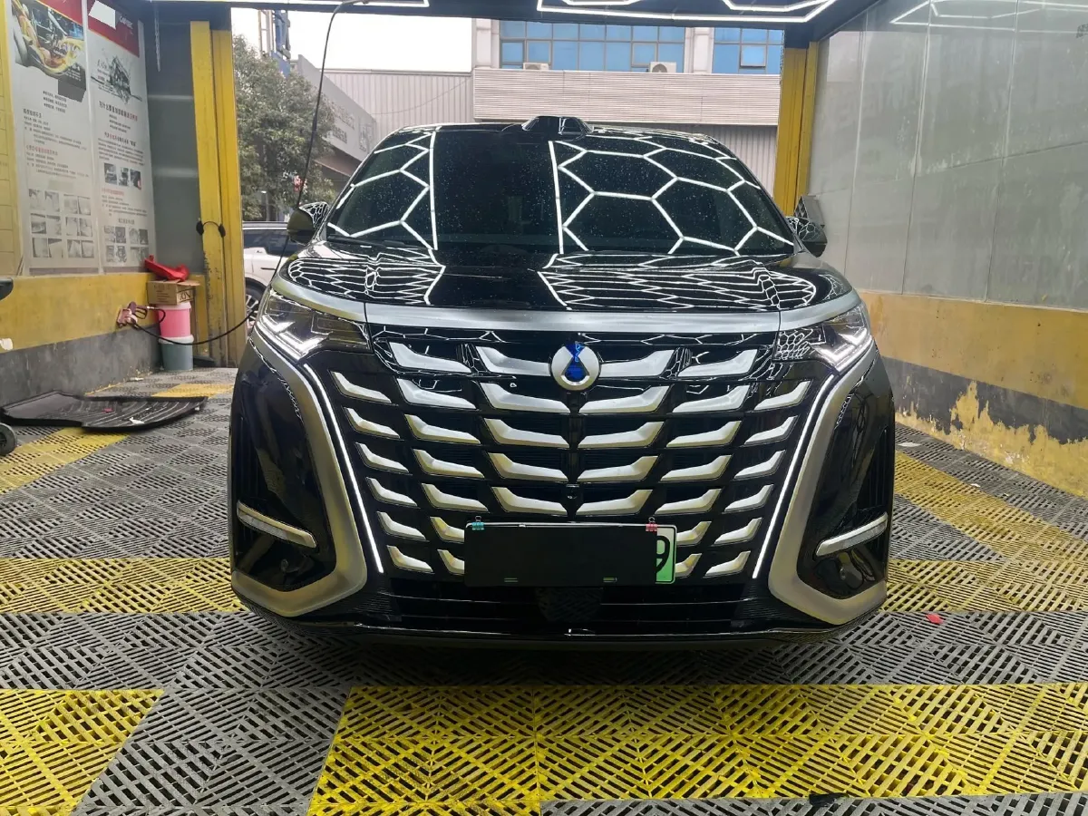 2025 Denza D9 1.5T 156HP L4 E-CVT PHEV 40KWH,autocango,china used car exporter,china ev exporter,chinese used car exporter,chinese used ev exporter