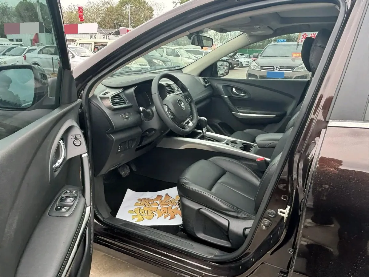 2017 Renault Kadjar 2.0L 150HP L4 CVT,autocango,china used car exporter,china ev exporter,chinese used car exporter,chinese used ev exporter