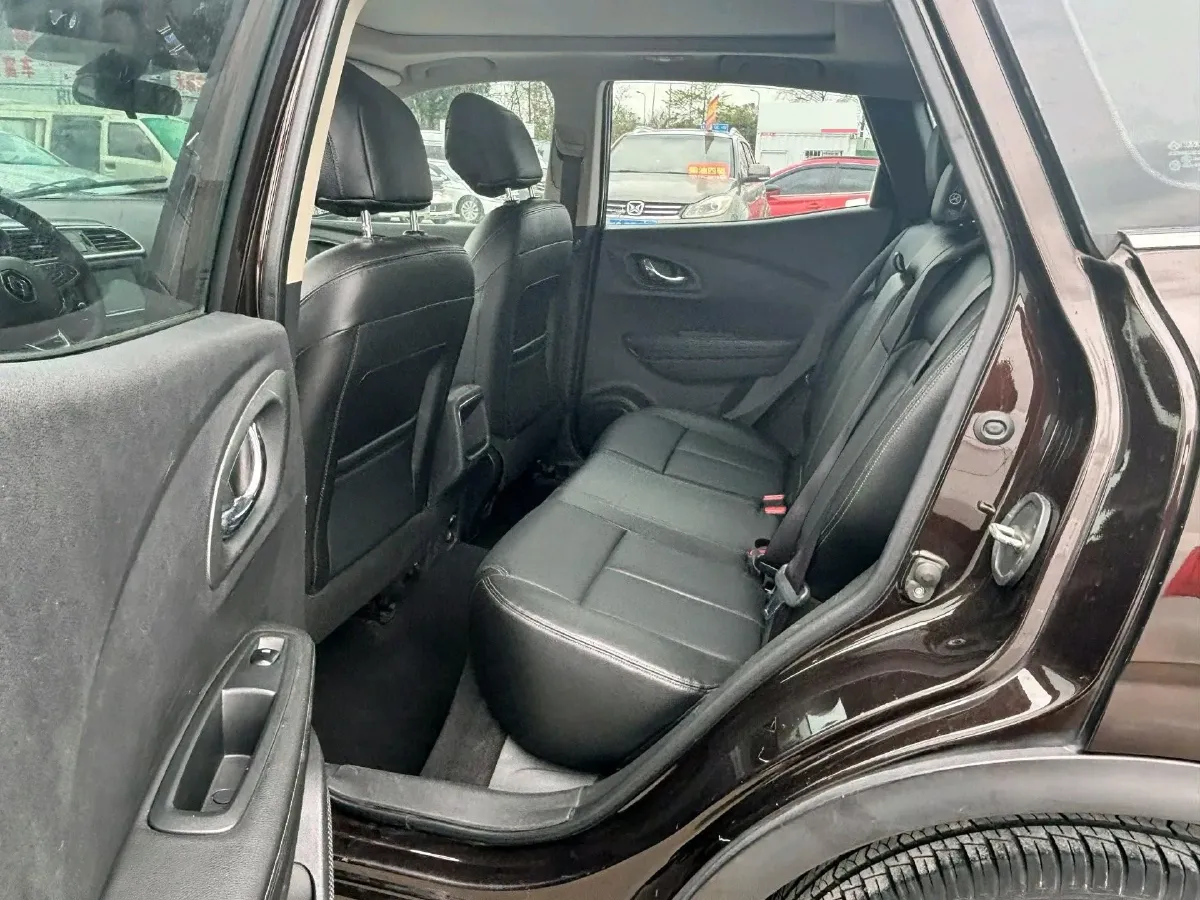 2017 Renault Kadjar 2.0L 150HP L4 CVT,autocango,china used car exporter,china ev exporter,chinese used car exporter,chinese used ev exporter