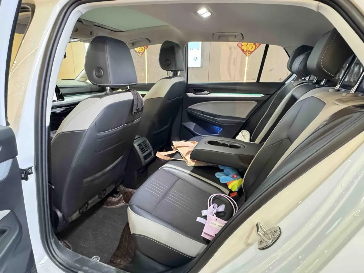 2024 Volkswagen Golf 1.4T 150HP L4 7DCT,autocango,china used car exporter,china ev exporter,chinese used car exporter,chinese used ev exporter