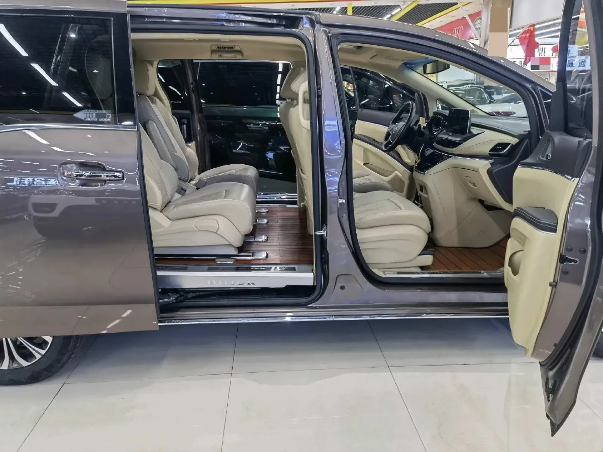 2023 Buick GL8 2.0T 237HP L4 9AT,autocango,china used car exporter,china ev exporter,chinese used car exporter,chinese used ev exporter