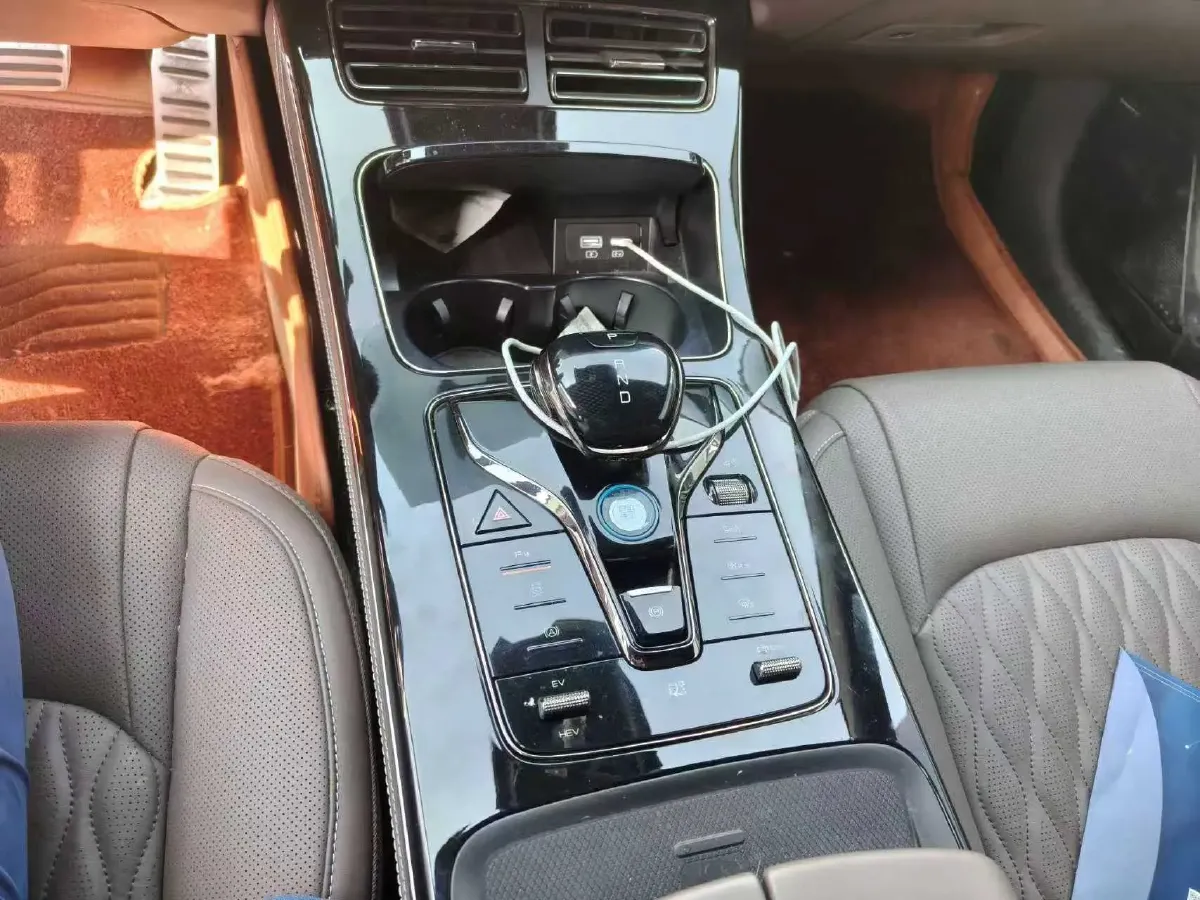 2024 BYD Han 1.5T 139HP L4 E-CVT PHEV 18.316KWH,autocango,china used car exporter,china ev exporter,chinese used car exporter,chinese used ev exporter