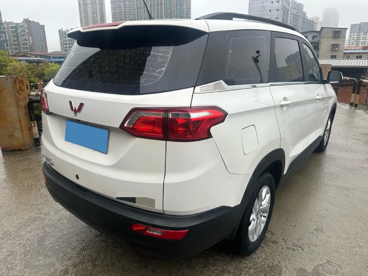 2018 WuLing HongGuang S3 1.5L 112HP L4 6MT,autocango,china used car exporter,china ev exporter,chinese used car exporter,chinese used ev exporter
