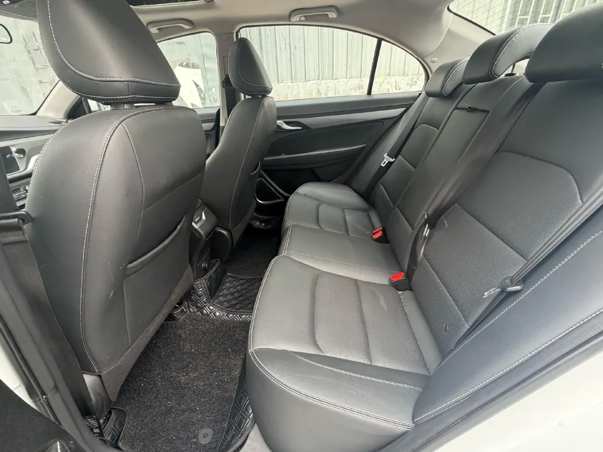 2020 Geely Emgrand 1.5L 109HP L4 5MT,autocango,china used car exporter,china ev exporter,chinese used car exporter,chinese used ev exporter