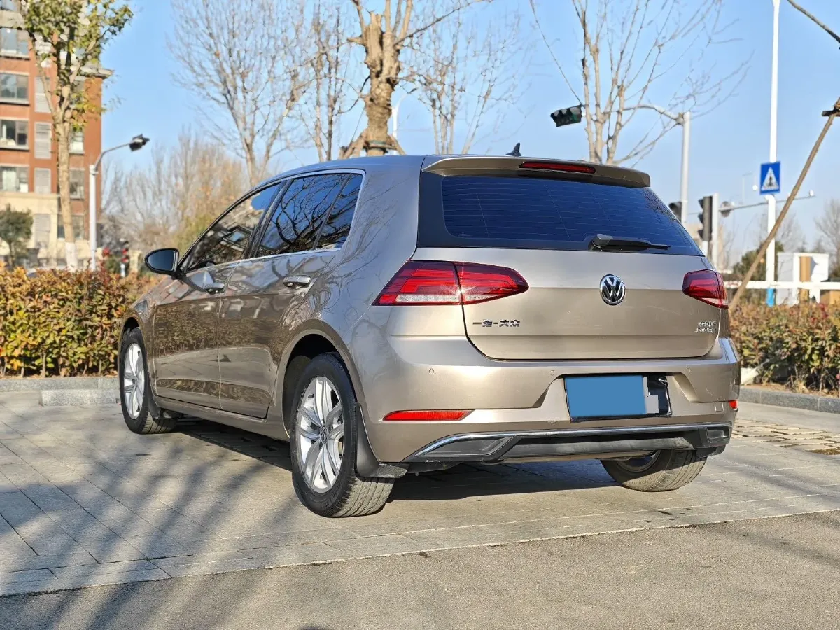 2019 Brilliance Auto V7 1.8T 231HP L4 7DCT,autocango,china used car exporter,china ev exporter,chinese used car exporter,chinese used ev exporter