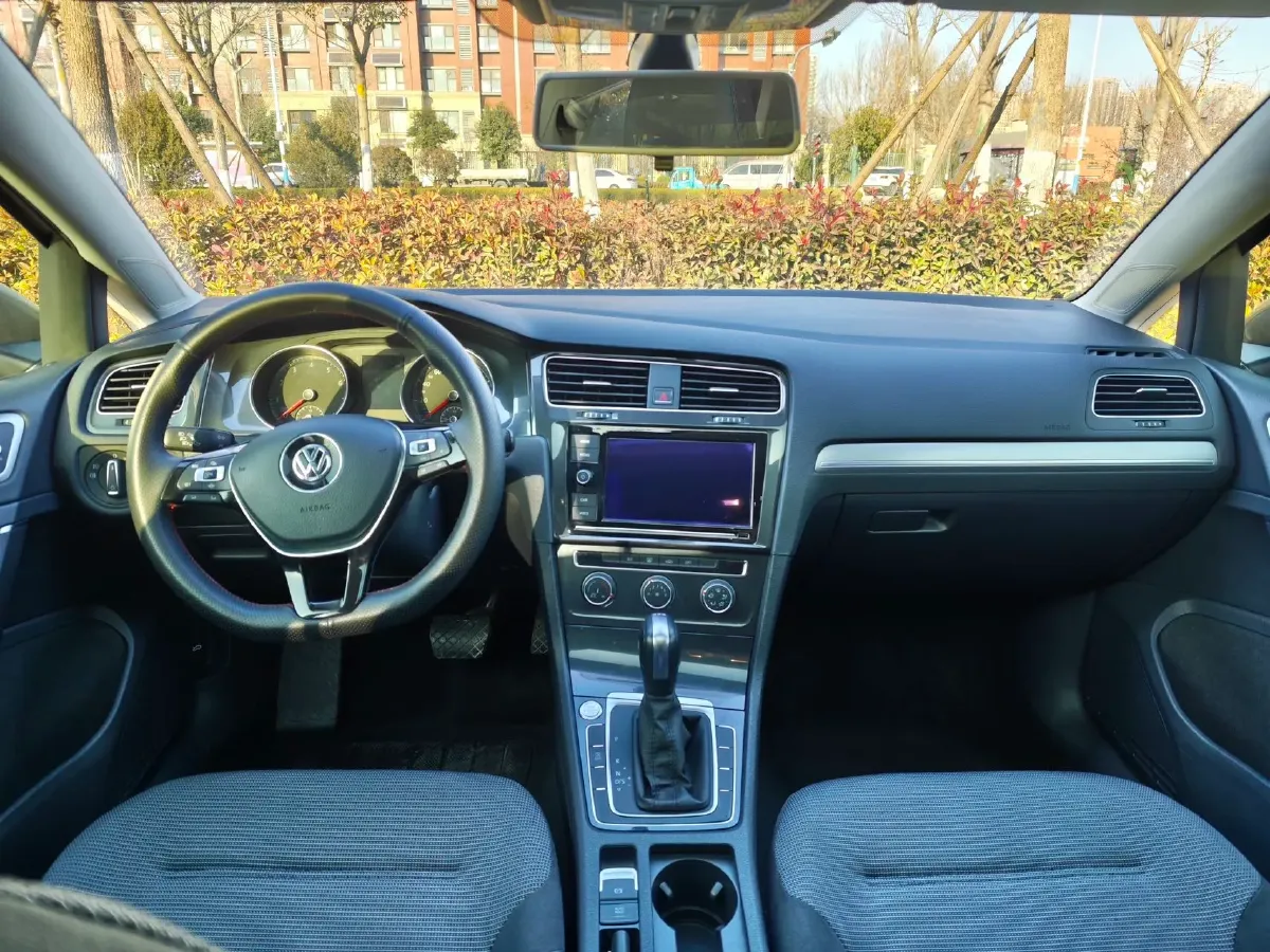 2019 Brilliance Auto V7 1.8T 231HP L4 7DCT,autocango,china used car exporter,china ev exporter,chinese used car exporter,chinese used ev exporter