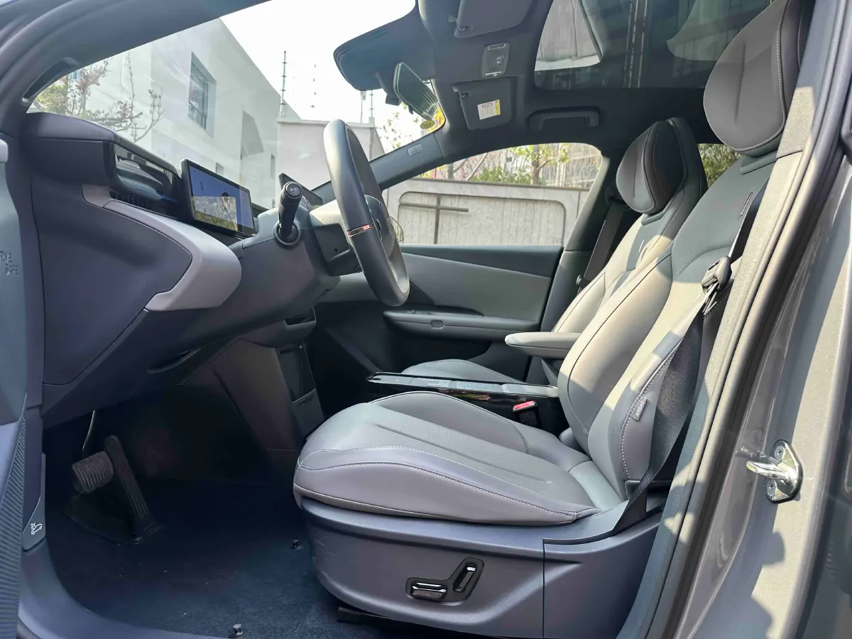 2025 Dongfeng Z9 2.0T 258HP L4 8AT,autocango,china used car exporter,china ev exporter,chinese used car exporter,chinese used ev exporter